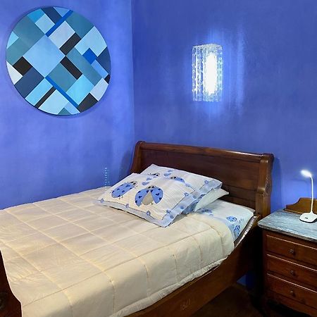 Blue Room サルッツォ エクステリア 写真